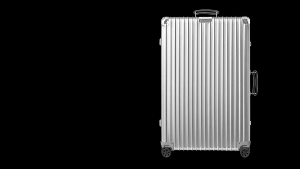 RIMOWA Classic Check-In L aluminium suitcase in silver, front view